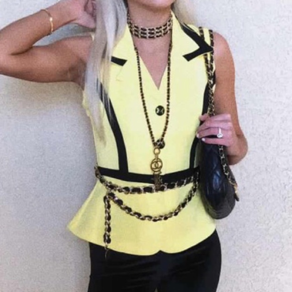 Yellow vest